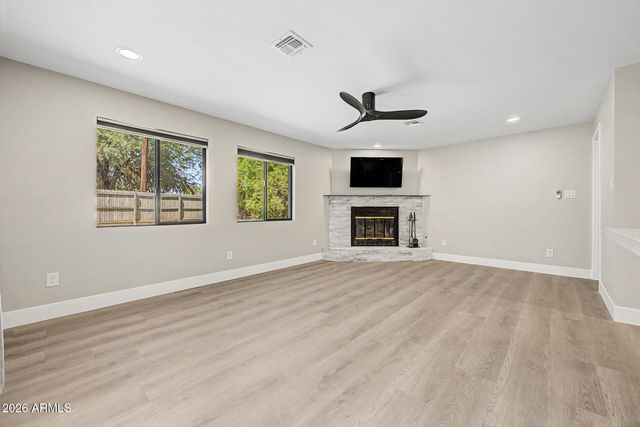 238 W ALICE Avenue, Phoenix, AZ 85021