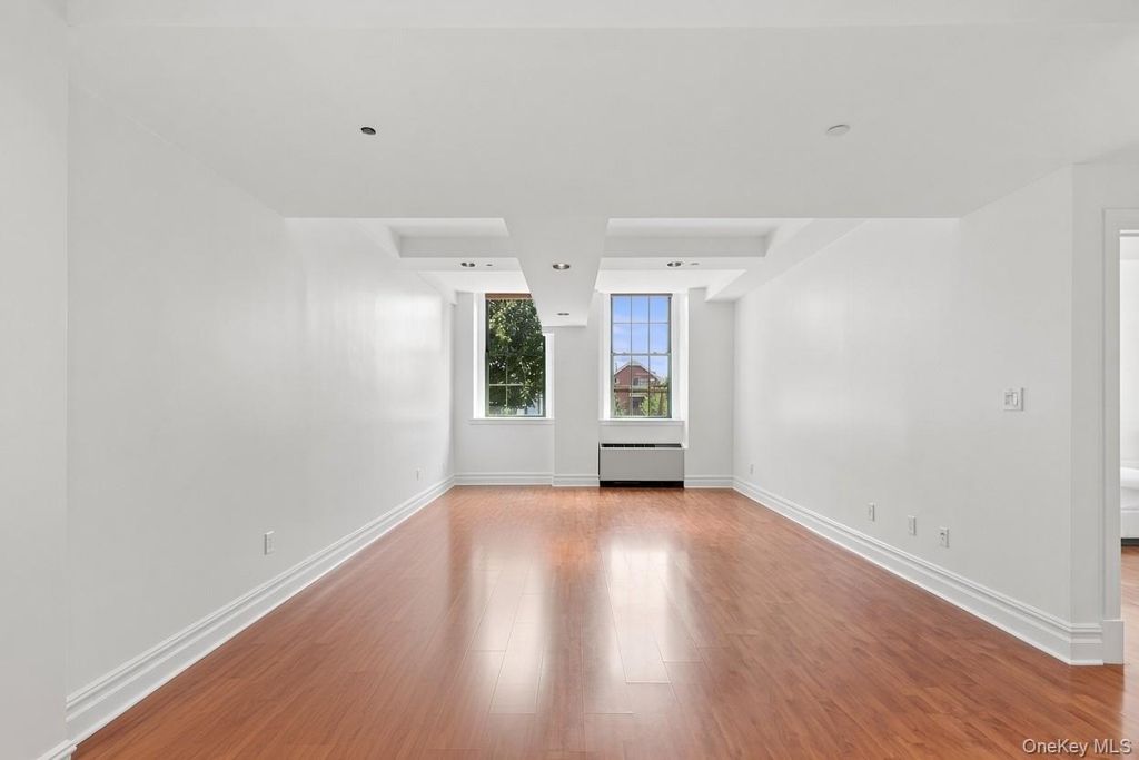 45-02 Ditmars Boulevard 124, Astoria, NY 11105 — photo 4