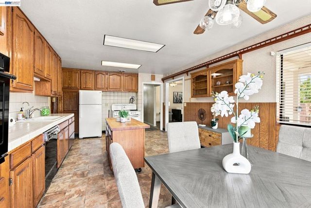868 Videll St, San Lorenzo, CA 94580