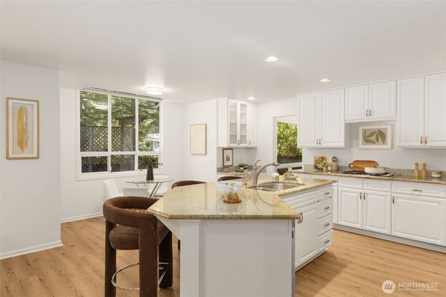 19303 Meridian Place W, Bothell, WA 98012