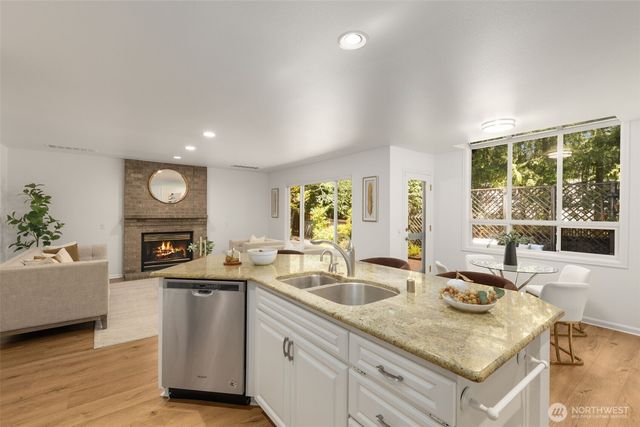19303 Meridian Place W, Bothell, WA 98012