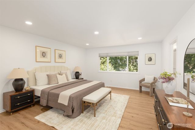 19303 Meridian Place W, Bothell, WA 98012