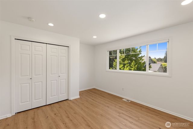 19303 Meridian Place W, Bothell, WA 98012