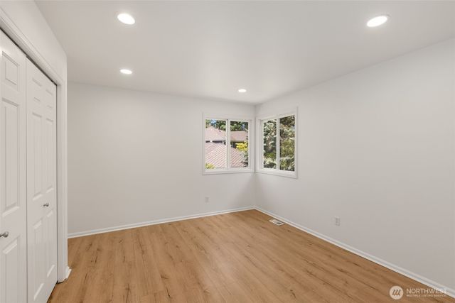 19303 Meridian Place W, Bothell, WA 98012