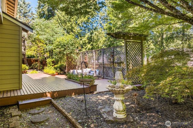 19303 Meridian Place W, Bothell, WA 98012