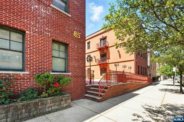 85 Broadway 1E, Jersey City, NJ 07306