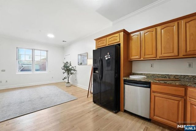 85 Broadway 1E, Jersey City, NJ 07306