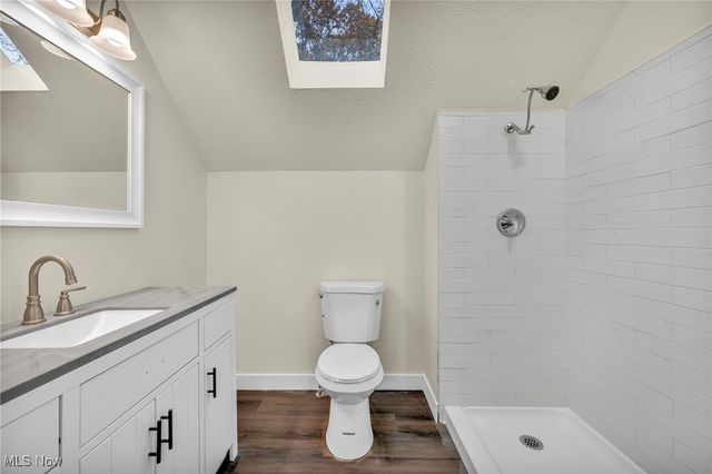 5939 Pearl Road, Cleveland, OH 44130