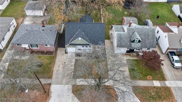 5939 Pearl Road, Cleveland, OH 44130