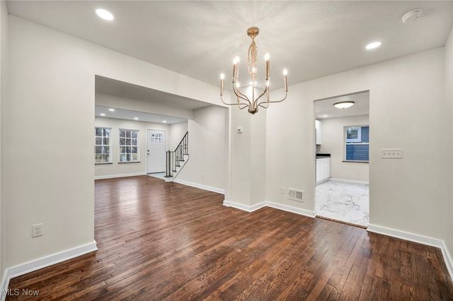 5939 Pearl Road, Cleveland, OH 44130