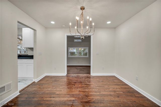 5939 Pearl Road, Cleveland, OH 44130