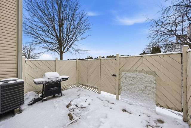 5258 Captains Court, Columbus, OH 43220