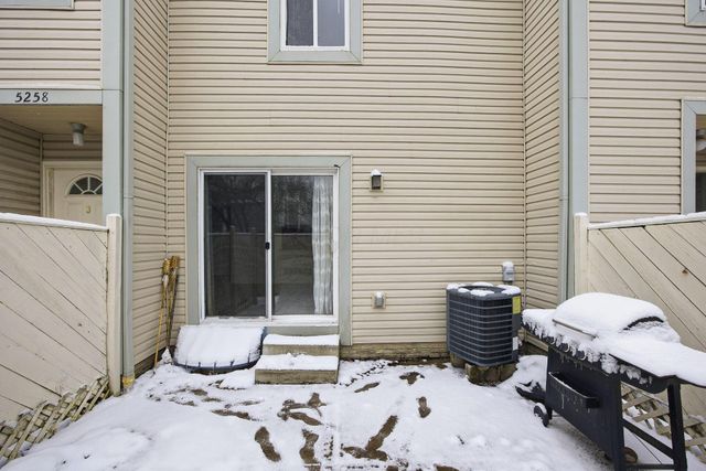 5258 Captains Court, Columbus, OH 43220