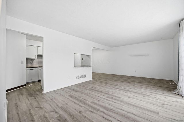 5258 Captains Court, Columbus, OH 43220