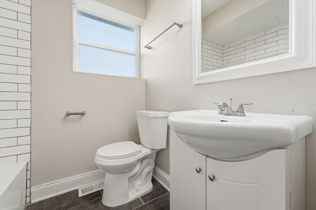 18045 Birch Avenue, Country Club Hills, IL 60478