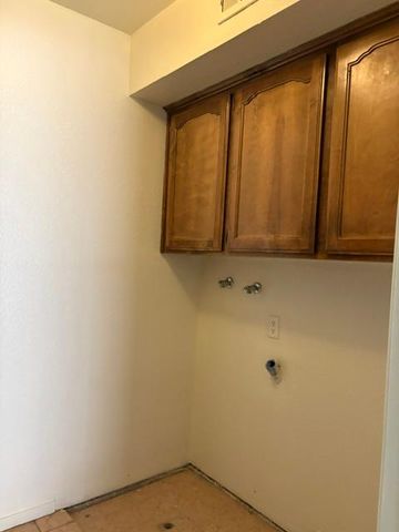 1151 Pontiac Avenue, Clovis, CA 93612