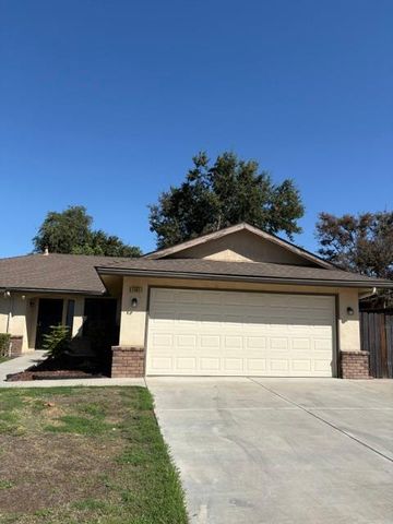 1151 Pontiac Avenue, Clovis, CA 93612