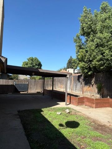1151 Pontiac Avenue, Clovis, CA 93612