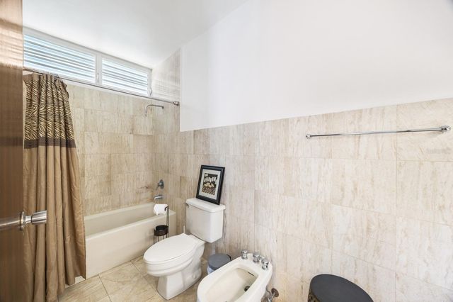 4 CALLE PETUNIA, San Juan, PR 00927