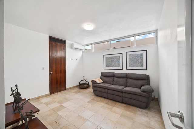 4 CALLE PETUNIA, San Juan, PR 00927