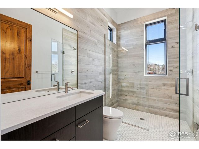 635 Paragon Dr, Boulder, CO 80303