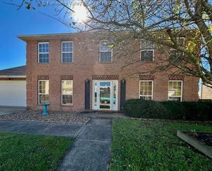 507 Rosewood Place, Hurricane, WV 25526