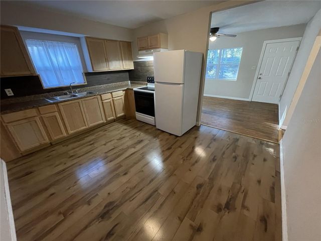 2911 N WOODROW AVENUE, Tampa, FL 33602