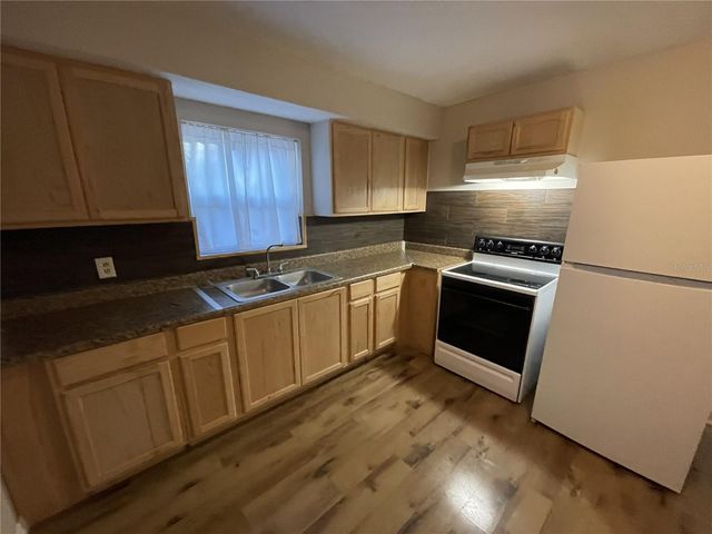 2911 N WOODROW AVENUE, Tampa, FL 33602