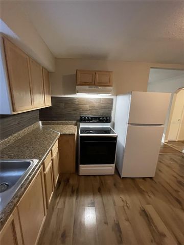 2911 N WOODROW AVENUE, Tampa, FL 33602