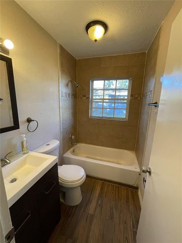 2911 N WOODROW AVENUE, Tampa, FL 33602