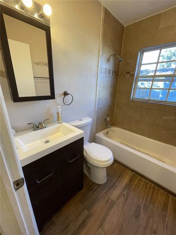 2911 N WOODROW AVENUE, Tampa, FL 33602