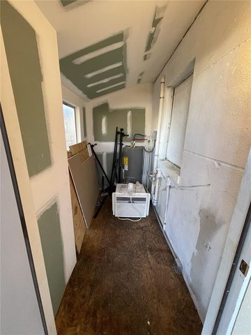 2911 N WOODROW AVENUE, Tampa, FL 33602