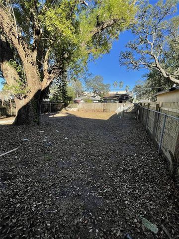 2911 N WOODROW AVENUE, Tampa, FL 33602