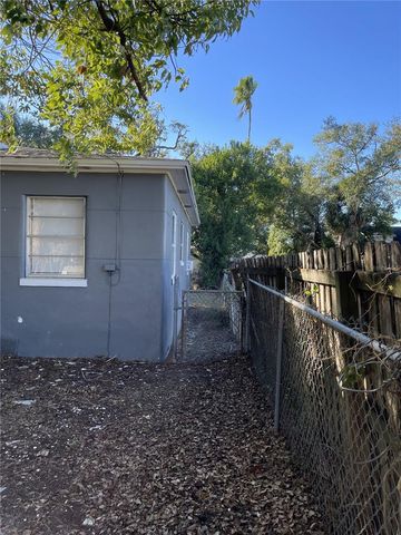 2911 N WOODROW AVENUE, Tampa, FL 33602