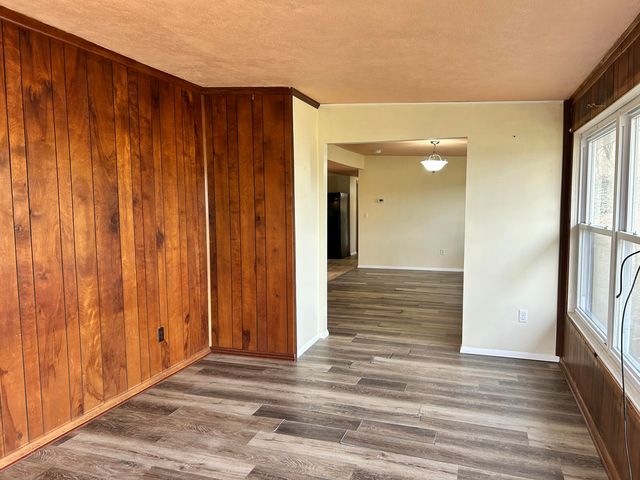 4609 Bear Lane, Valparaiso, IN 46383