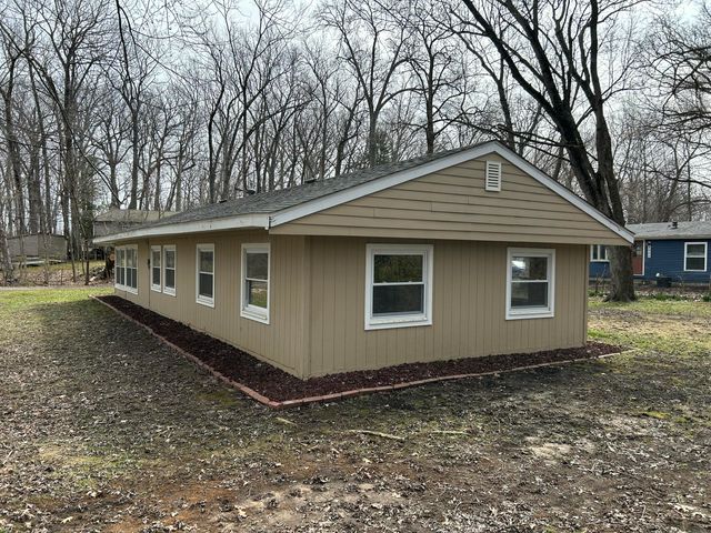 4609 Bear Lane, Valparaiso, IN 46383
