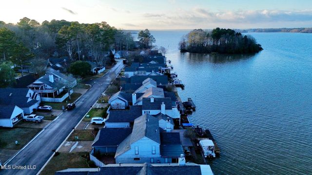 164 Waterwood Drive, Brandon, MS 39047