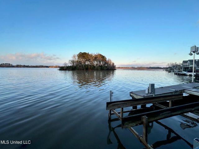 164 Waterwood Drive, Brandon, MS 39047