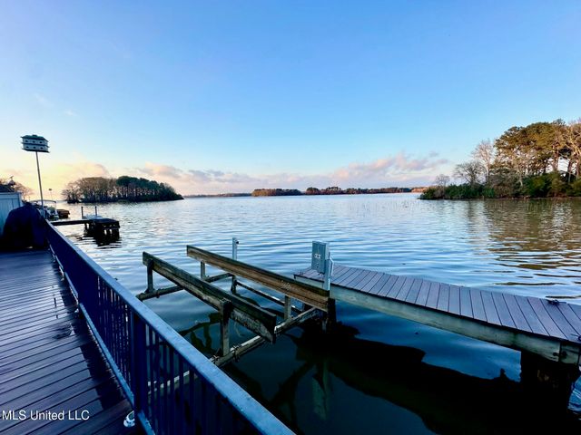 164 Waterwood Drive, Brandon, MS 39047