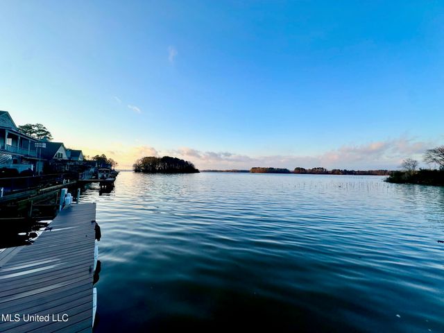 164 Waterwood Drive, Brandon, MS 39047