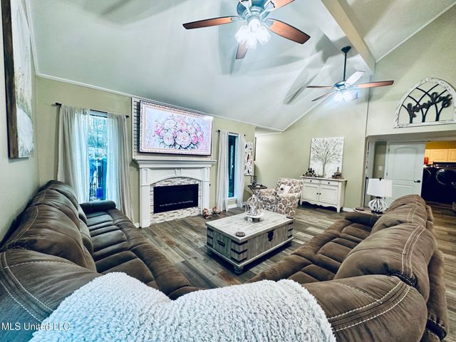 164 Waterwood Drive, Brandon, MS 39047