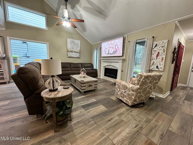 164 Waterwood Drive, Brandon, MS 39047