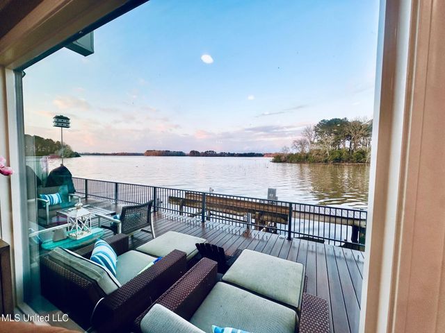 164 Waterwood Drive, Brandon, MS 39047