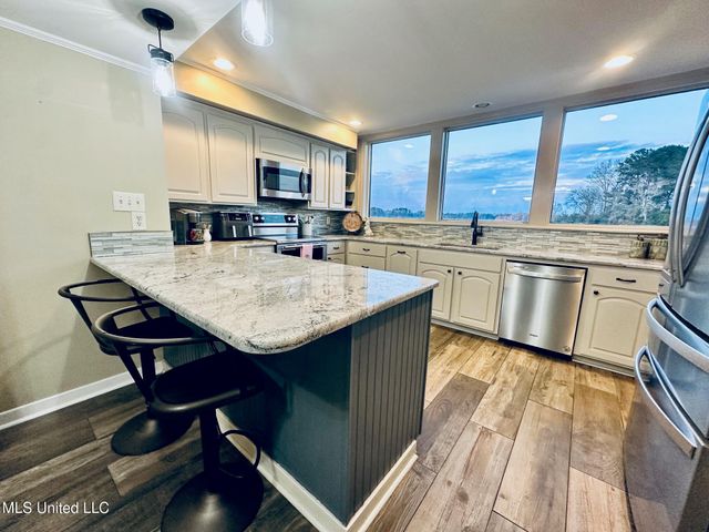 164 Waterwood Drive, Brandon, MS 39047