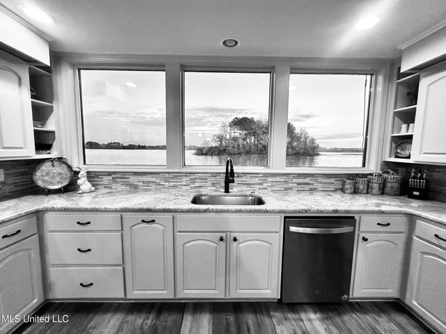 164 Waterwood Drive, Brandon, MS 39047