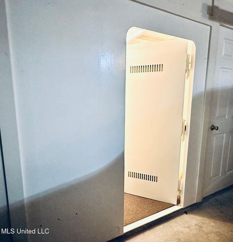 164 Waterwood Drive, Brandon, MS 39047