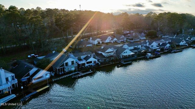 164 Waterwood Drive, Brandon, MS 39047