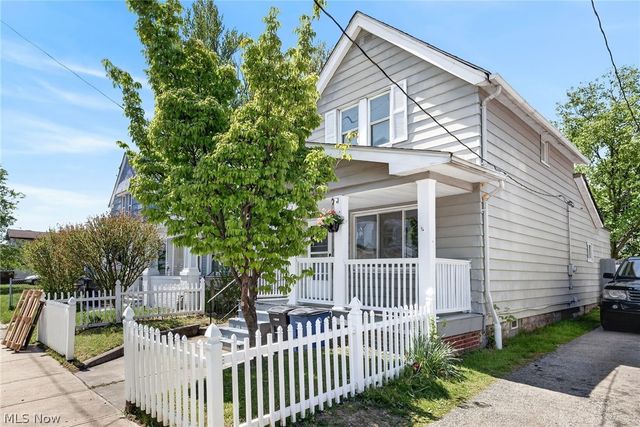 3162 W 104th Street, Cleveland, OH 44111
