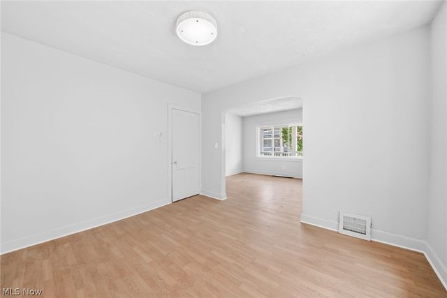 3162 W 104th Street, Cleveland, OH 44111