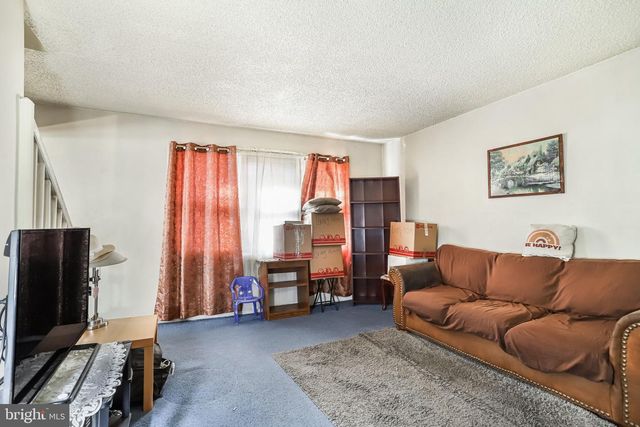 4919 SHERIFF RD NE, Washington, DC 20019